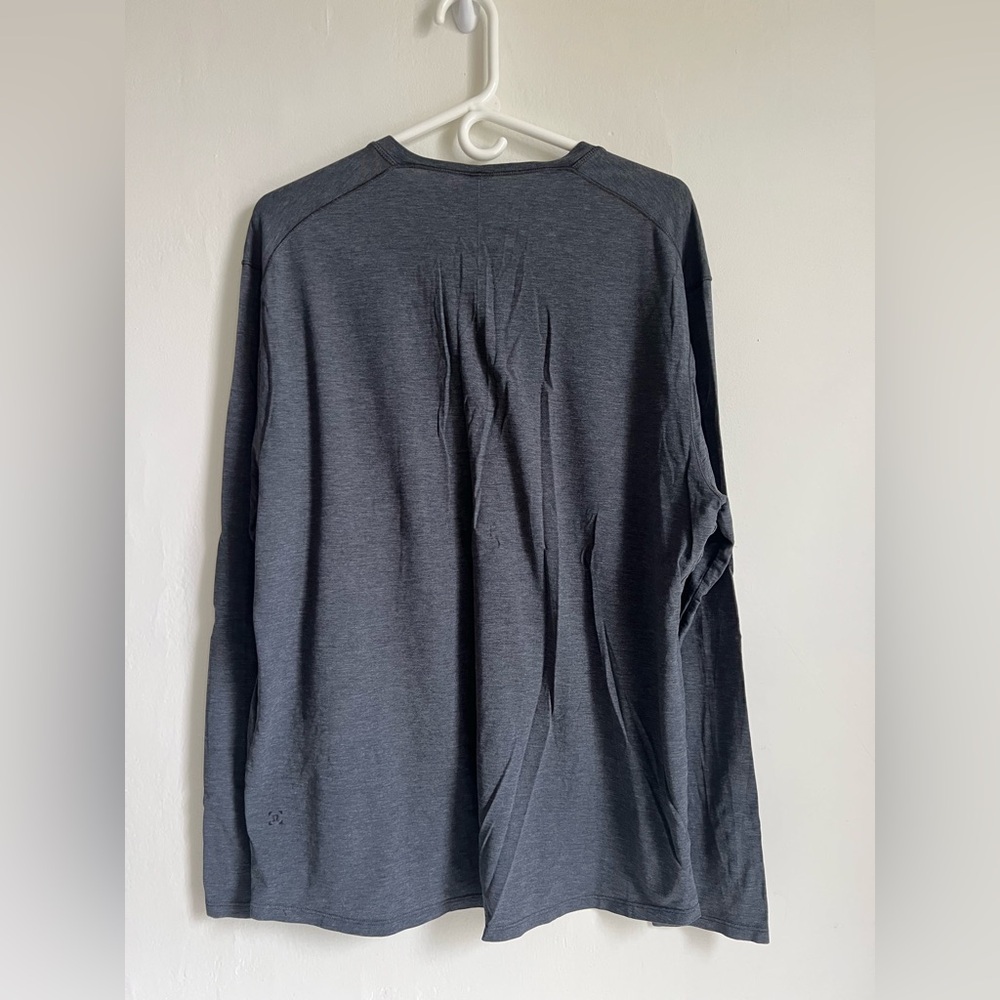 Large Lululemon 5 Year Basic Long Sleeve Henley 2… - image 5